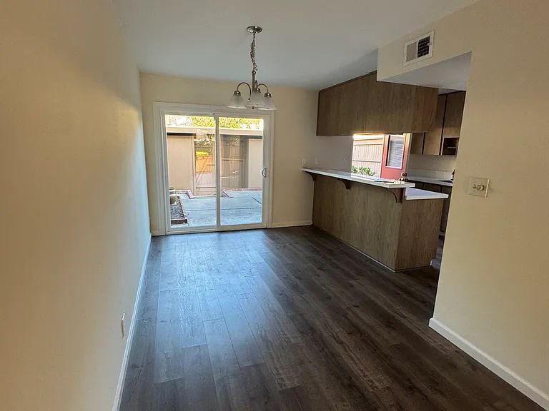 1836 Pomar Way — Photo 4