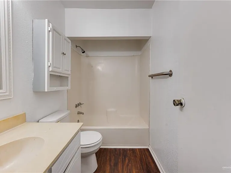 715 Continental Dr #3 — Photo 21