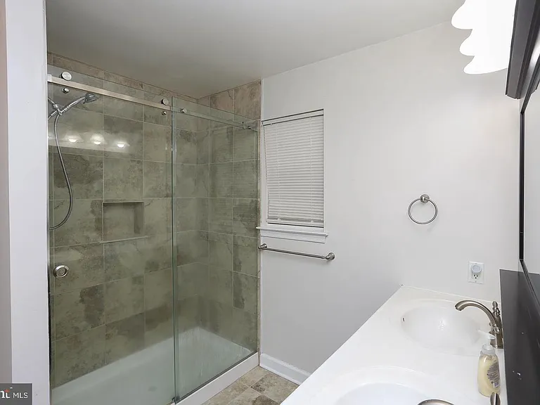 4710 Leyden Way — Photo 15
