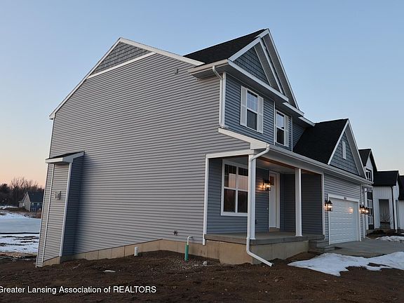 3rd image of 604 Launch Point Dr