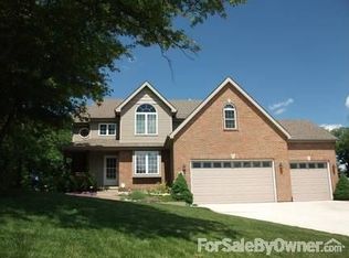 1310 Hollowtree Ct, Crown Point, IN 46307