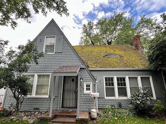 3rd image of 1217 Johnson St