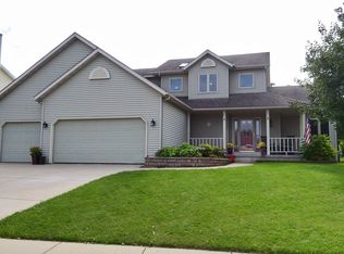 321 Glacier Ridge Trl, Verona, WI 53593