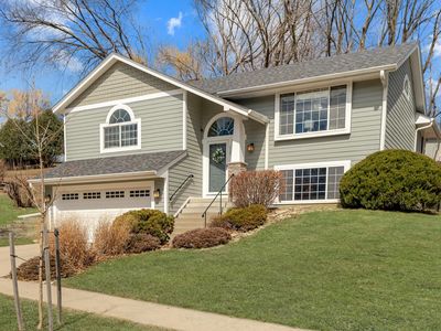 225 Meadow Run Dr SW, Rochester, MN, 55902