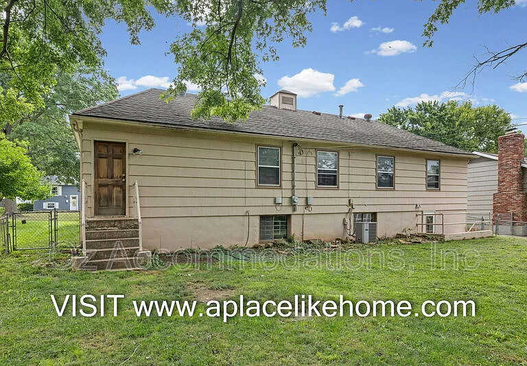 8810 Benson St — Photo 2