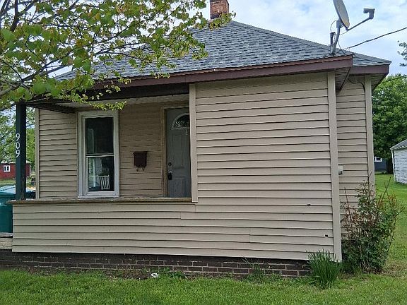 2nd image of 909 Cable St