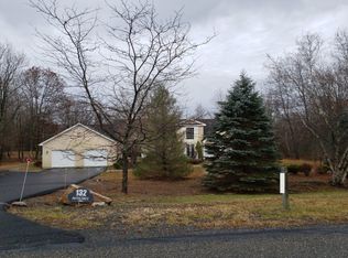 132 Patten Cir, Albrightsville, PA 18210