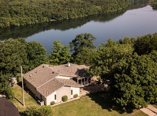 154 Bull Shoals Ln, Forsyth, MO 65653