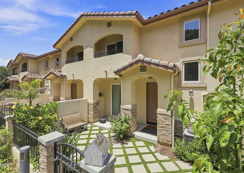 1st image of 1218 Vista Heights Ct