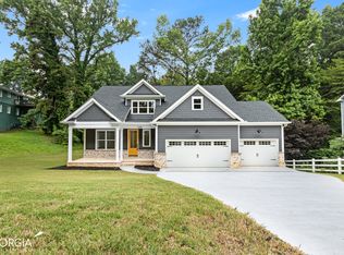 1645 Corinth Ct, Stone Mountain, GA 30087