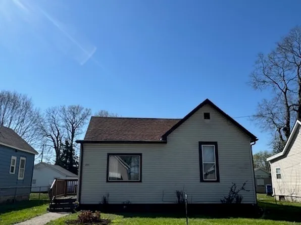 833 W Franklin St, Shelbyville, IN 46176