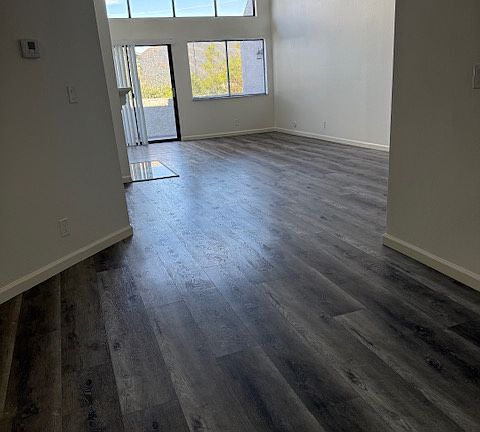 2nd image of 2143 Montrose Ave Unit 310