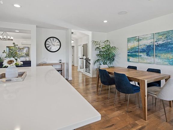 5th image of 2010 SW Schaeffer Rd