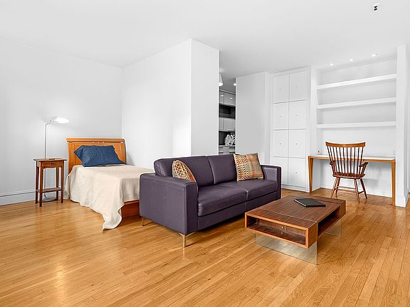 2nd image of 124 Atlantic Ave APT A3g