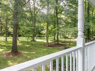 4010 Hunters Ridge Dr, Moseley, VA 23120