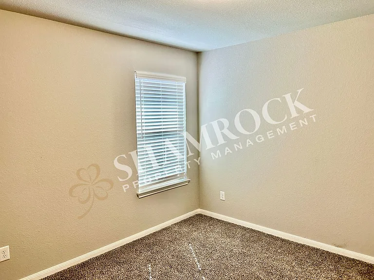 10233 Driskill Dr — Photo 12