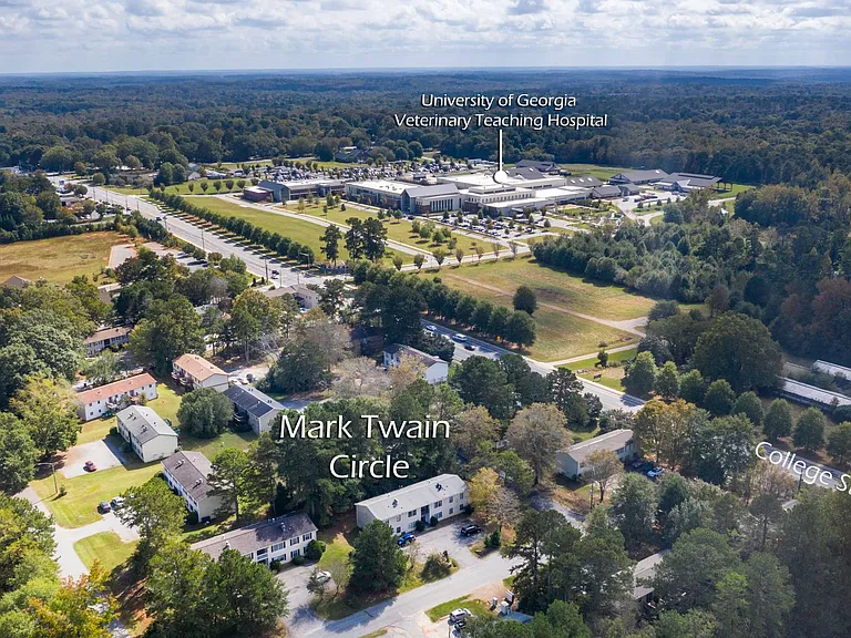 101 Mark Twain Cir — Photo 18