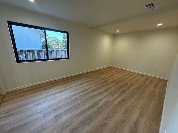 4th image of 1739 Grand Teton Dr