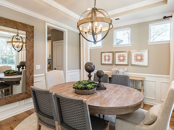 Opt. Tray Ceiling in Dining