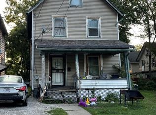 639 Moon St, Akron, OH 44307