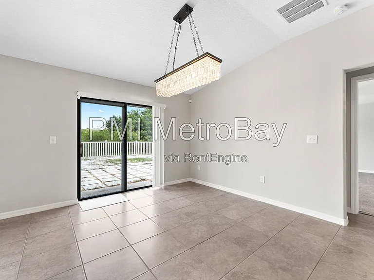 9703 Sage Creek Dr — Photo 19