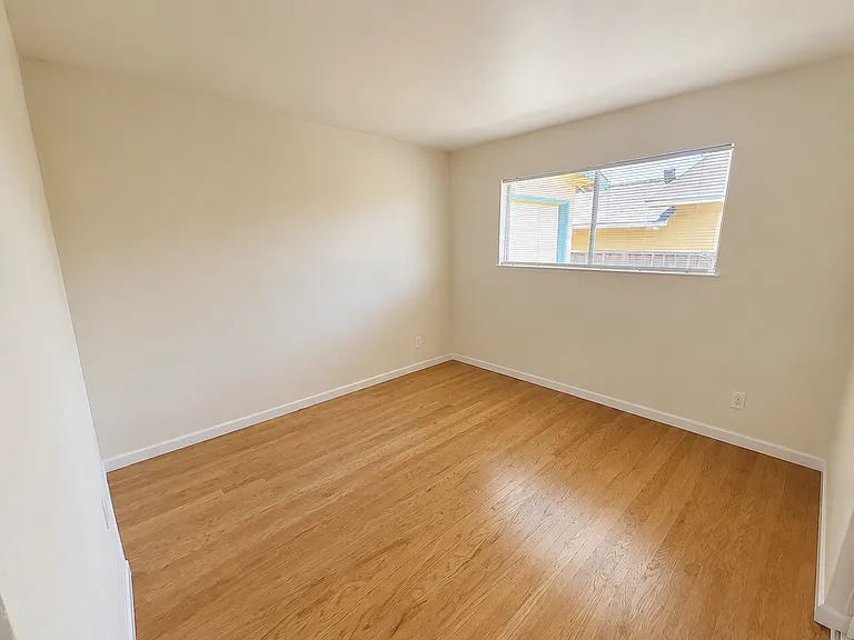 1644 Pinewood Way — Photo 4