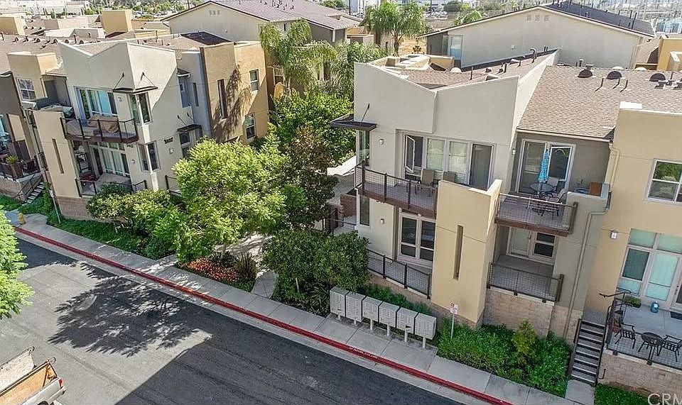 1st image of 5404 W 149th Pl Unit 10
