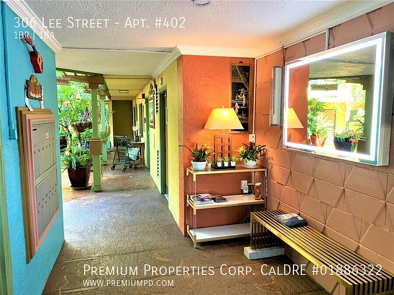 Bel Aire Apartments — Photo 6