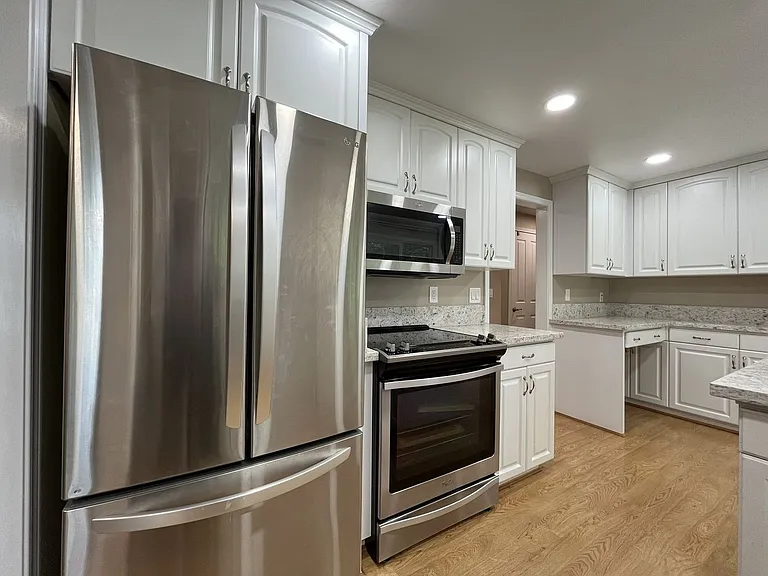 17688 NW Dogwood Ct — Photo 10