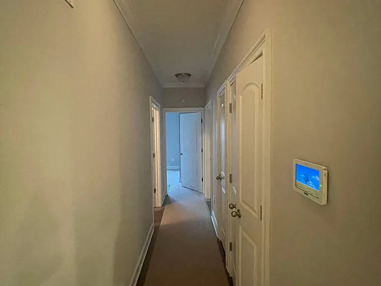 31 Wiltshire Ln #1 — Photo 4