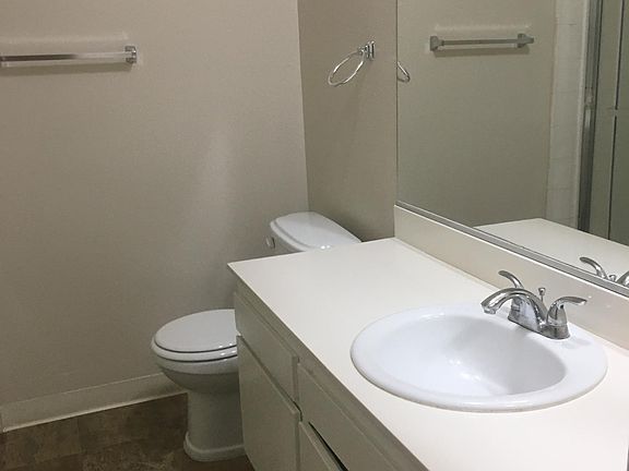 3rd image of 518 E Cypress St APT 26