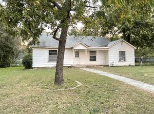 408 Decatur St, Nocona, TX 76255