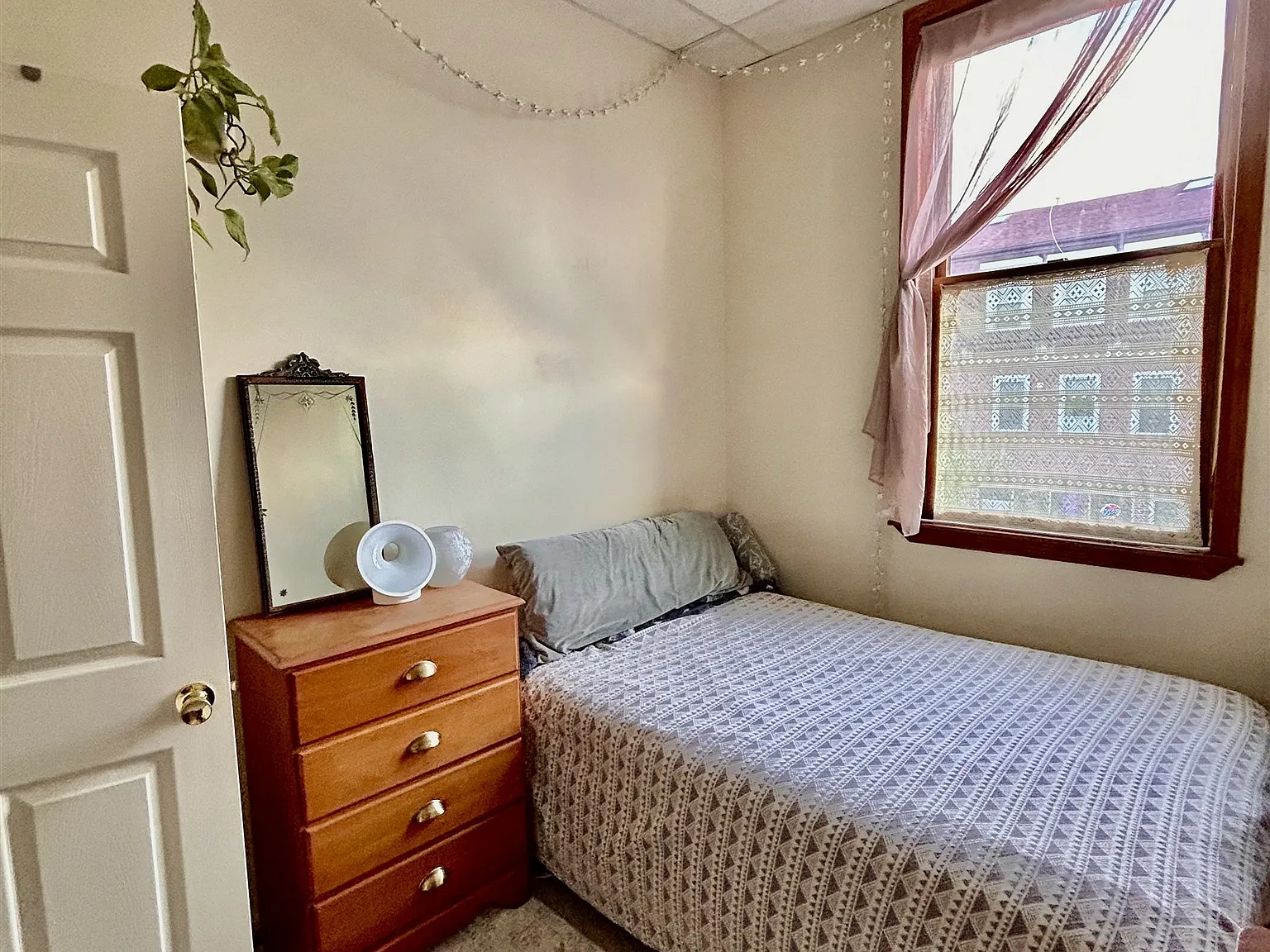 1 bed, 500 sqft, $2,200 — Photo 4
