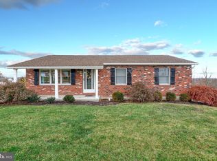 8 Ewell Dr, East Berlin, PA 17316