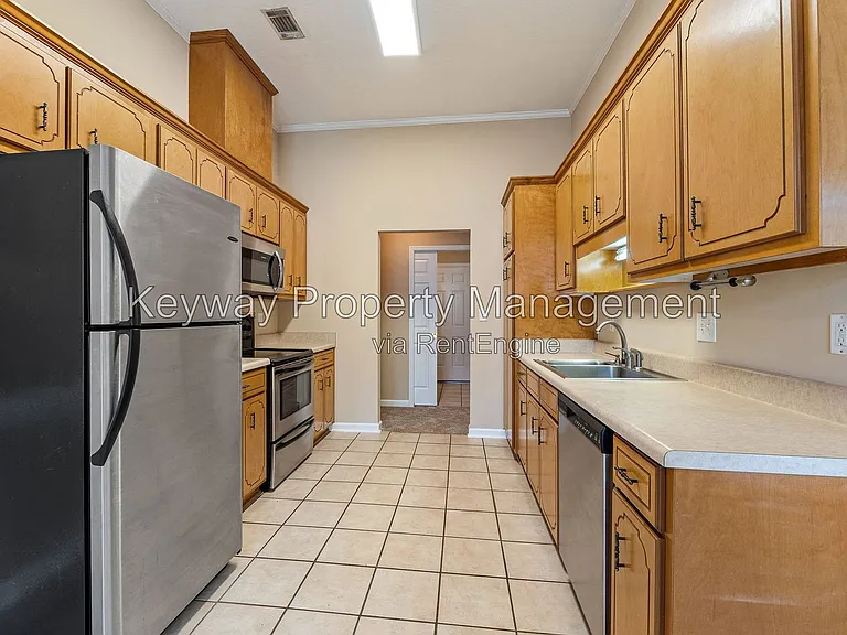 803 Bell Springs Ct — Photo 10