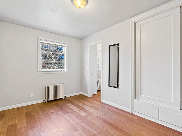 1226 W 5th Ave — Photo 6