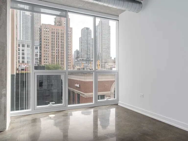 115 W Chicago Ave #508 — Photo 2