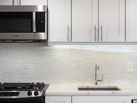 3rd image of 400 Central Park W APT 3N