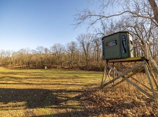 Waisner Ave, Edwards, MO 65326