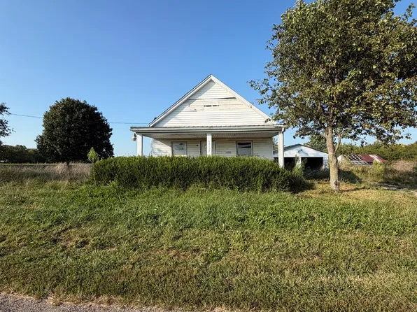 13137 Lee Rd, Bath, IN 47010