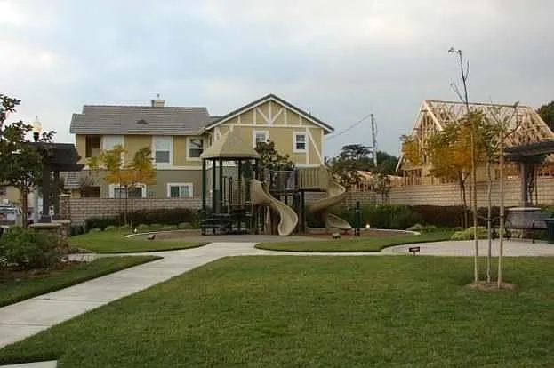 356 Adobe Ln — Photo 2
