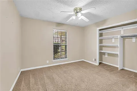 225 Denise Ln — Photo 12