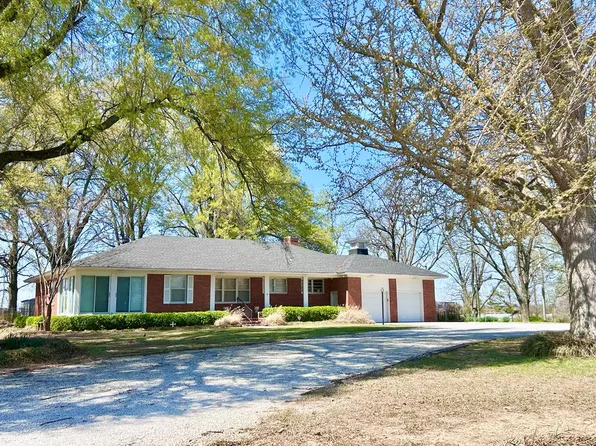 207 N 1st St, Hughes, AR 72348