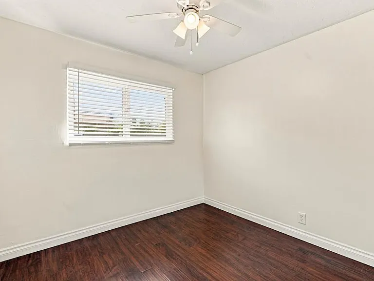 1101 Calle Vista Ave — Photo 25