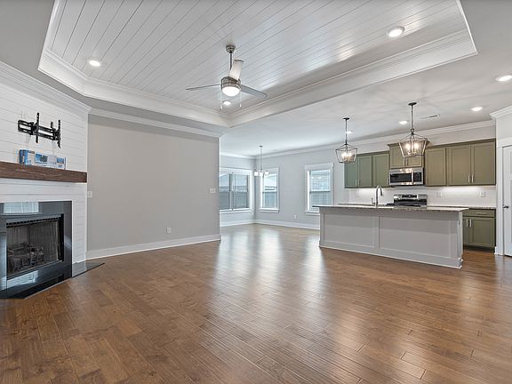 2nd image of 14778 Greenleaf Dr
