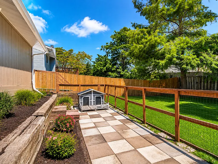 2335 Hempline Ct — Photo 46