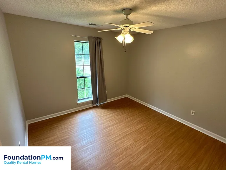 3801 Bowen Ave — Photo 13