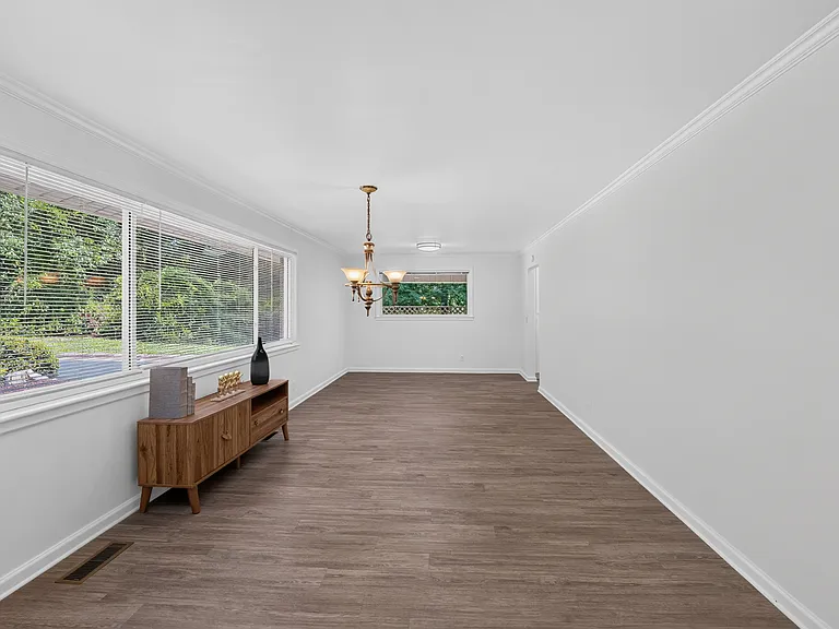 500 Emerald Pond Ln — Photo 18