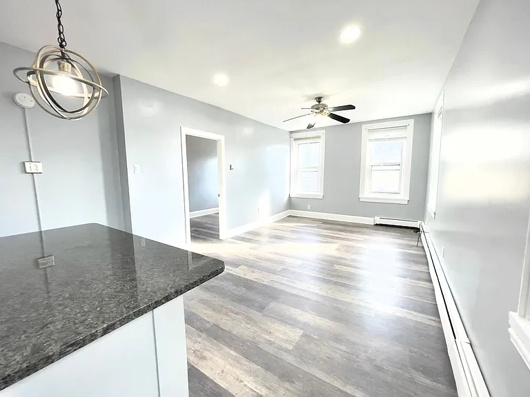192 Green Ln #2 — Photo 2