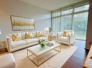 11620 Ivystone Ct APT 101, Reston, VA 20191